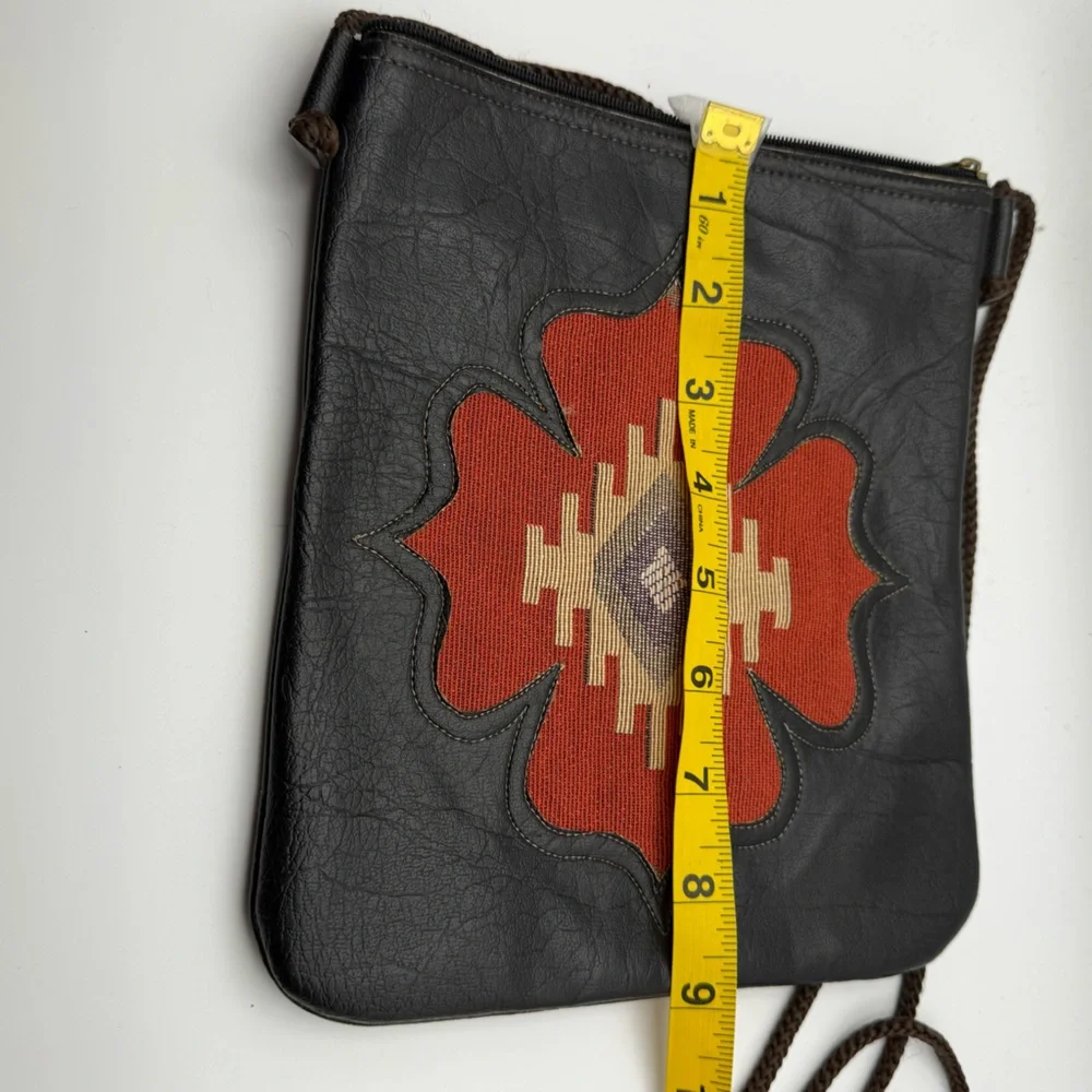 Vintage Leather And Hand Embroidered Passport Crossbody Purse 9x7.5 Inches Women - Picture 6 of 6